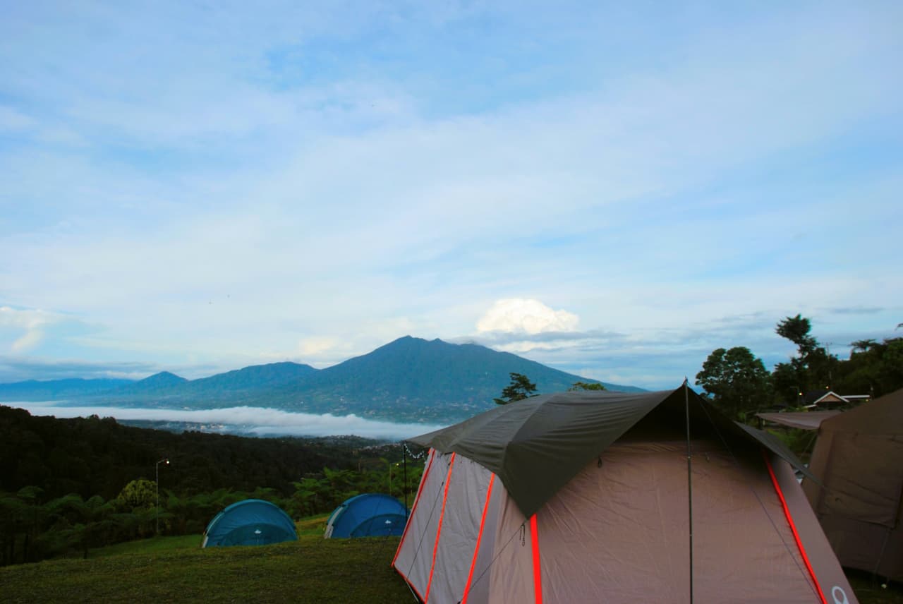Bermalam di El Mande Camping Ground Caringin Bogor